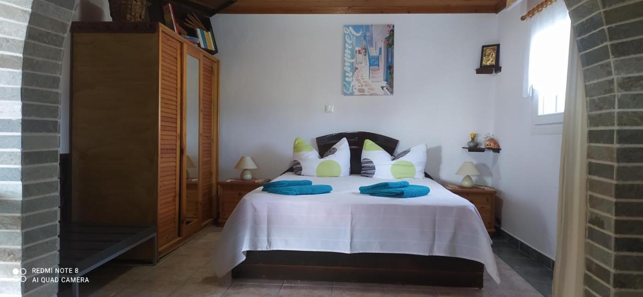 Villa Ekali-Haus Nea Iraklia Esterno foto