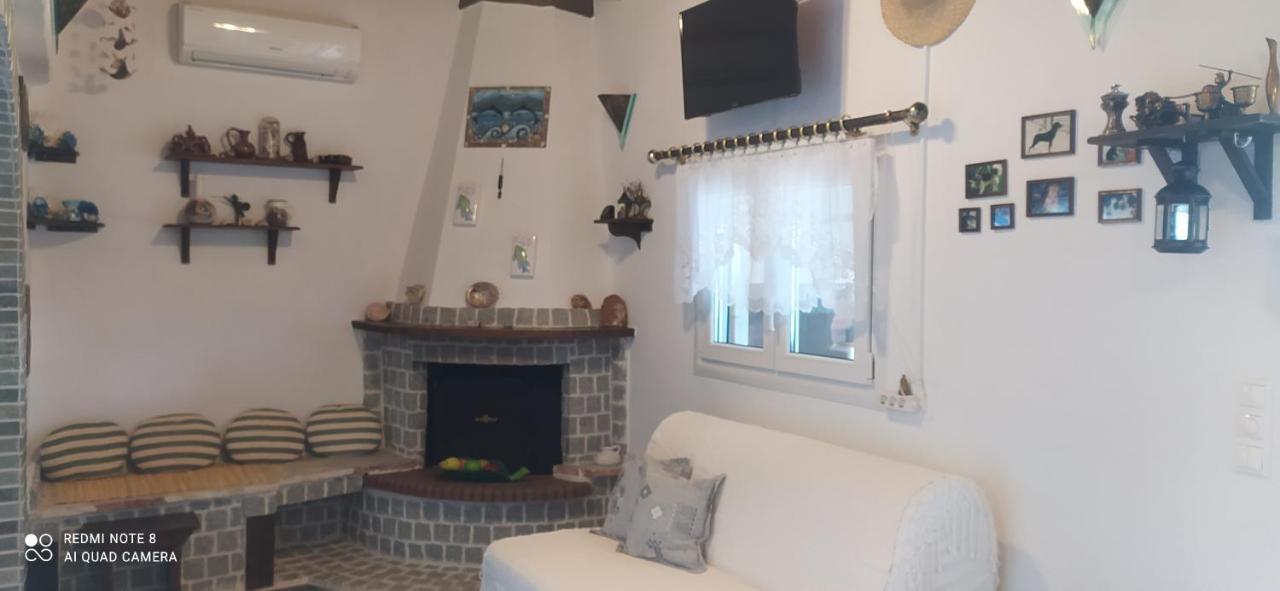 Villa Ekali-Haus Nea Iraklia Esterno foto