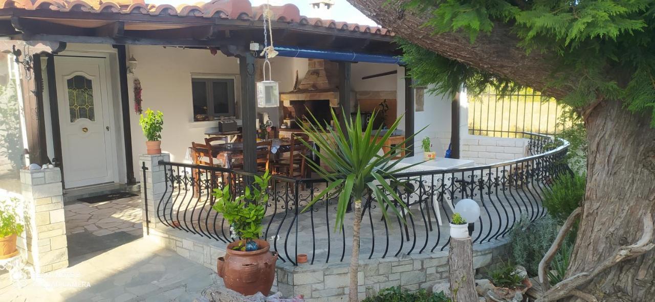Villa Ekali-Haus Nea Iraklia Esterno foto